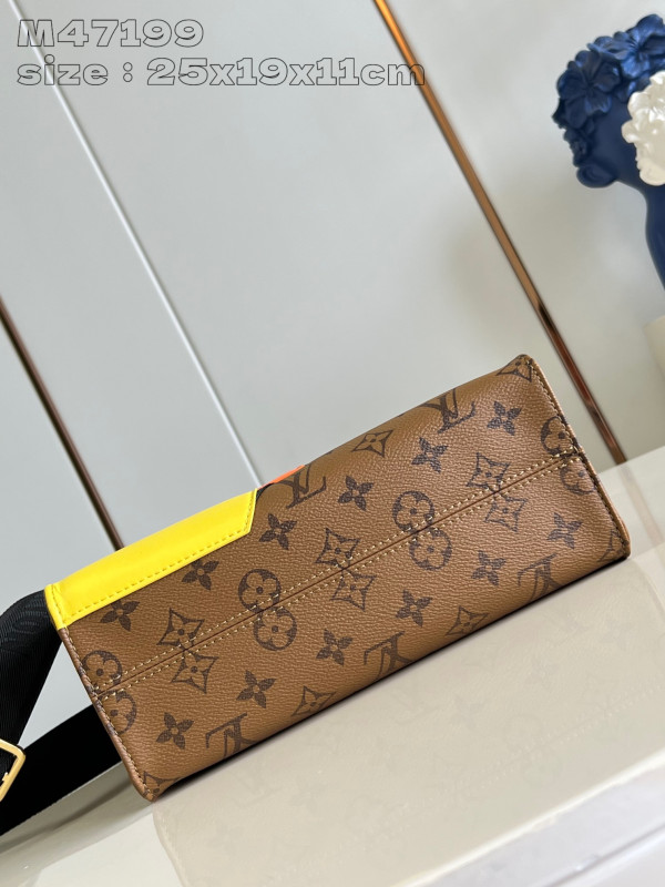 l**is V*t*n onthego pm-25*19*11.5cm
