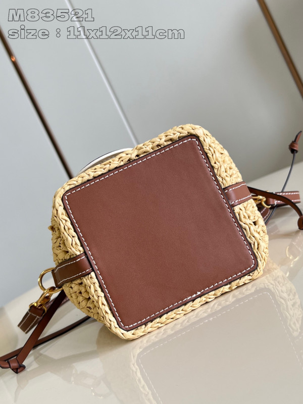 l**is V*t*n noÉ purse