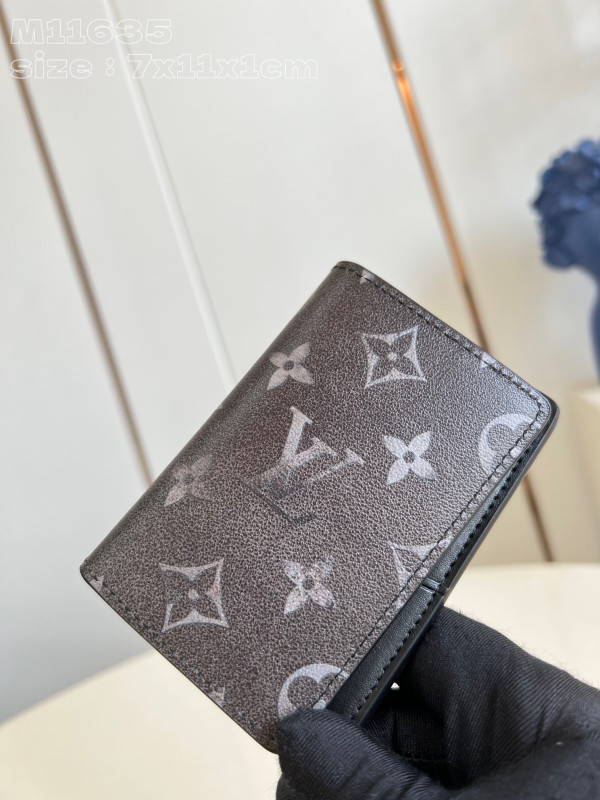 l**is V*t*n pocket organizer-7.5*11.1*1 cm