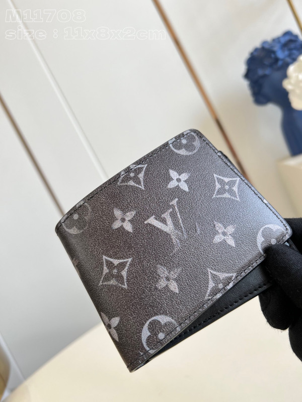 l**is V*t*n slender wallet-11*8.5*2cm
