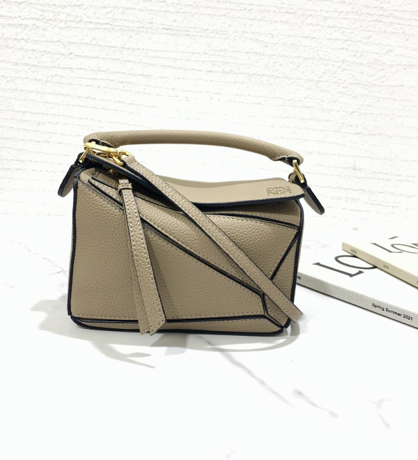 LOEWE PUZZLE BAG-18*12*7.5CM