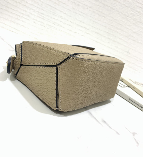 LOEWE PUZZLE BAG-18*12*7.5CM