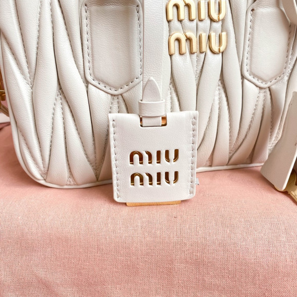 MIUMIU Arcadie matelassé nappa leather bag-19*13*6CM