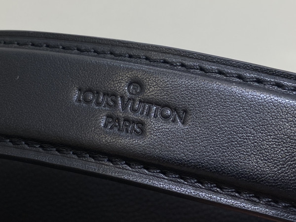 l**is V*t*n side trunk pm-21*14*6cm