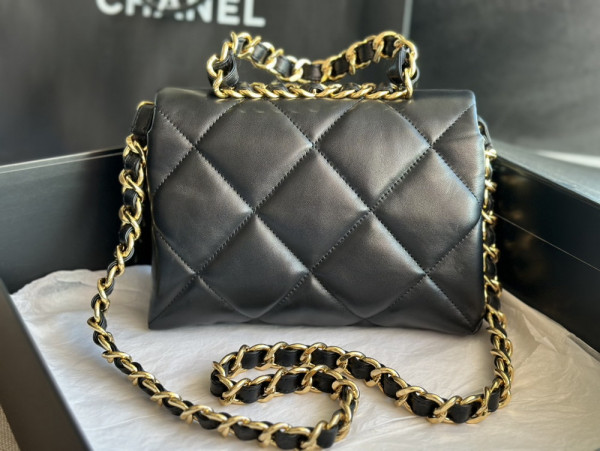 CL FLAP BAG