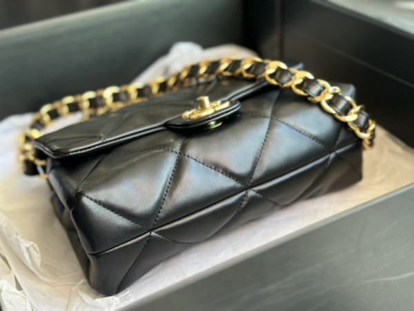 CL FLAP BAG